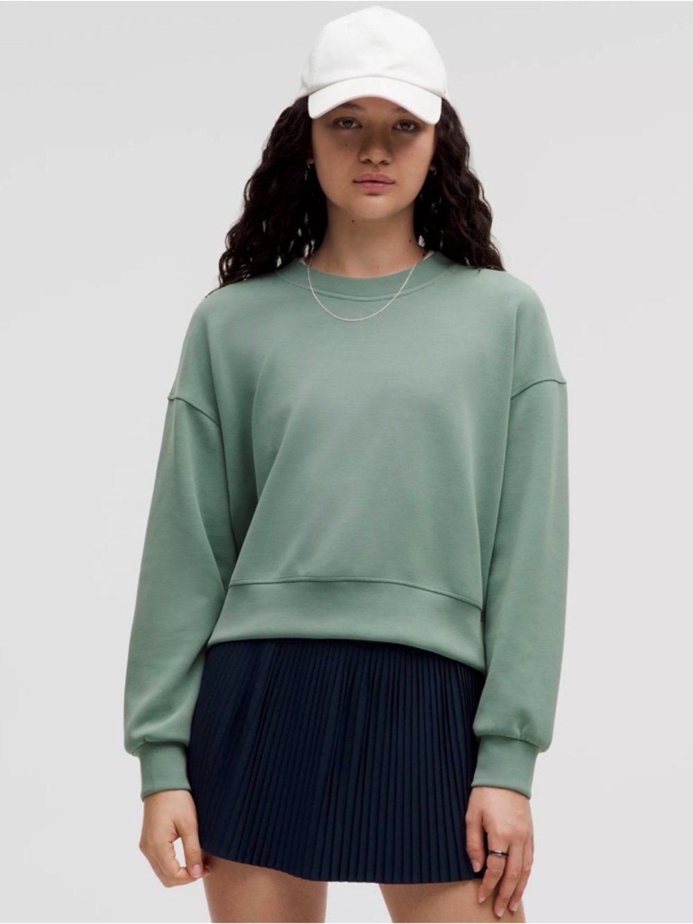 Lululemon Softstreme Perfectly Oversized Cropped Crew, size 6